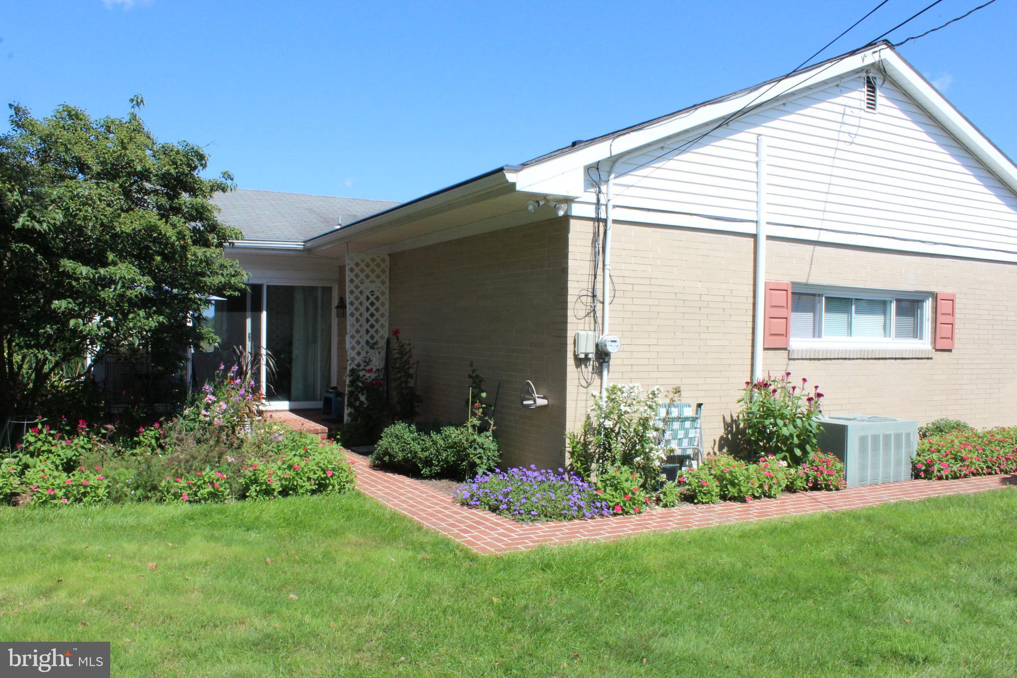 2751 Maytown Road Maytown, PA 17550 - Photo 29 of 31 Side