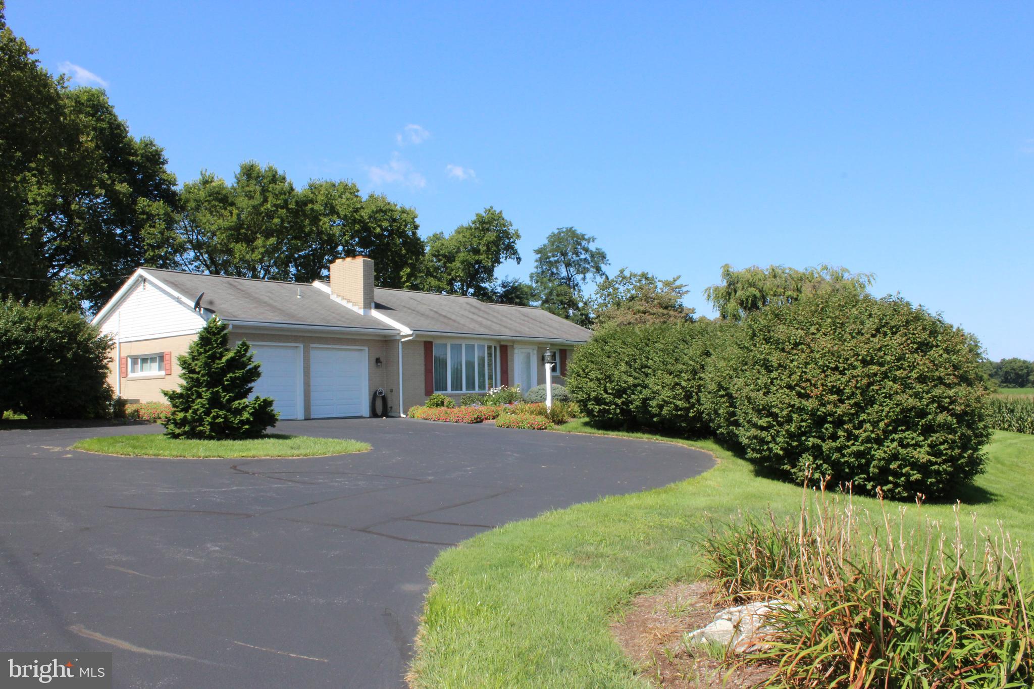 2751 Maytown Road Maytown, PA 17550 - Photo 30 of 31 Driveway