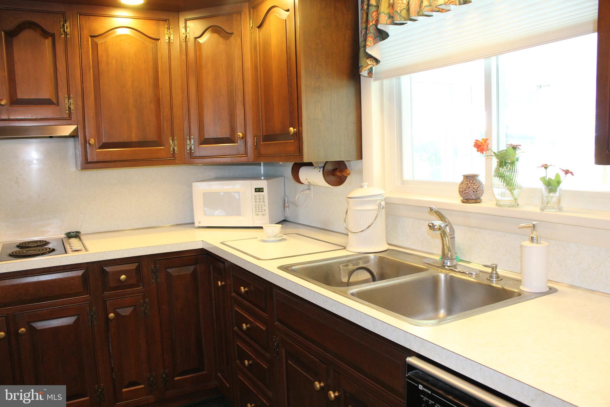 2751 Maytown Road Maytown, PA 17550 - Photo 6 of 31 Kitchen