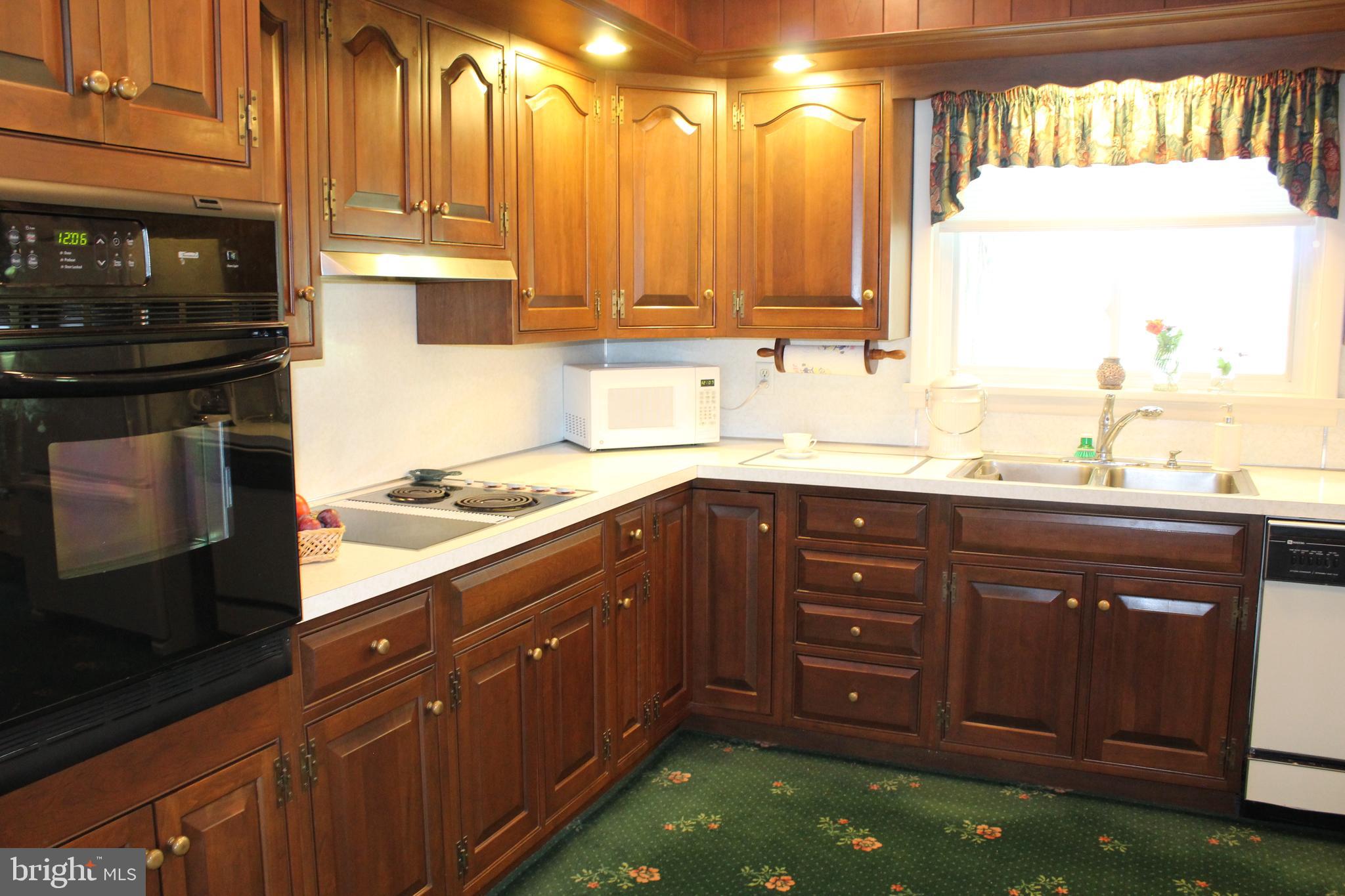 2751 Maytown Road Maytown, PA 17550 - Photo 8 of 31 Kitchen