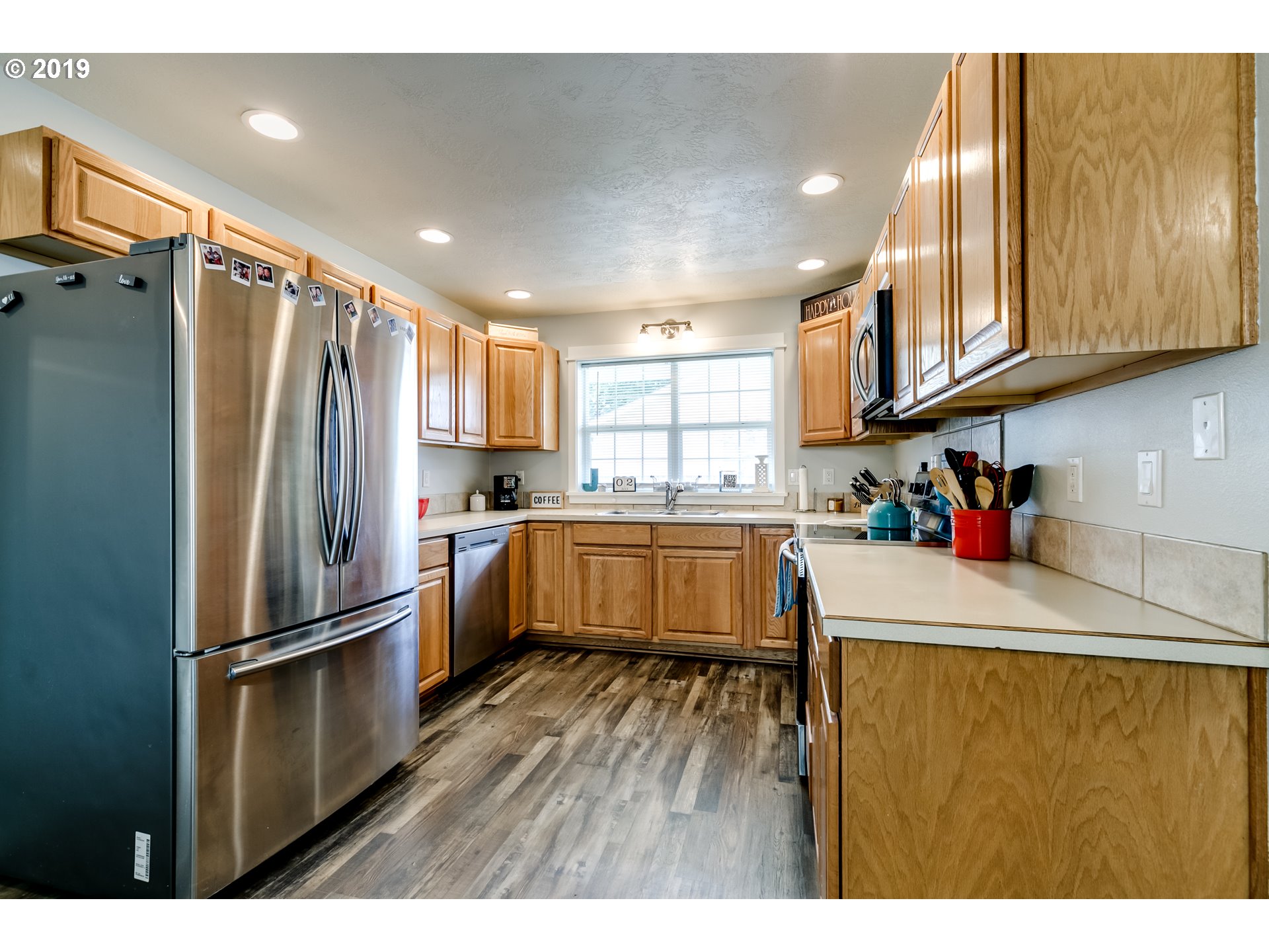 2347 31st Street Springfield, OR 97477 - Photo 9 of 31