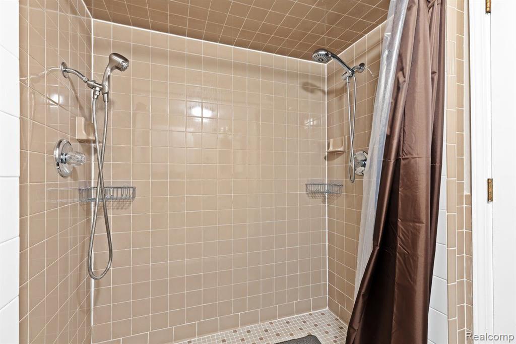 17526 Inkster Road Redford, MI 48240 - Photo 44 of 47 Gallery Image 44