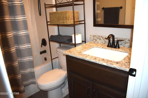 $334,000 | 108 Gatewick Drive, Jackson, TN 38305