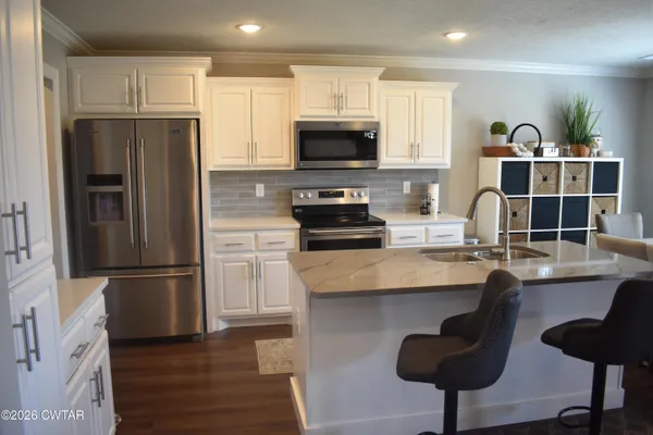 $334,000 | 108 Gatewick Drive, Jackson, TN 38305