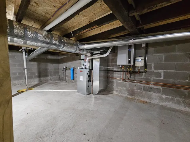 $269,000 | 205 West Henry Street, Odell, IL 60460