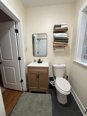 $1,600 | 610 East 74th Street, Unit 1B, Chicago, IL 60619