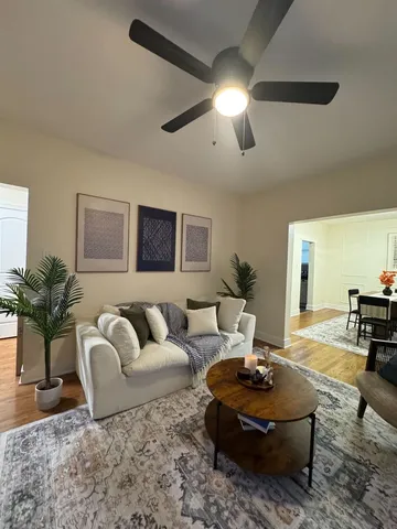 $1,600 | 610 East 74th Street, Unit 1B, Chicago, IL 60619