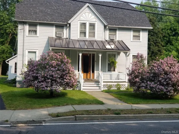 $620,000 | 26 Chatham Street, Kinderhook, NY 12106