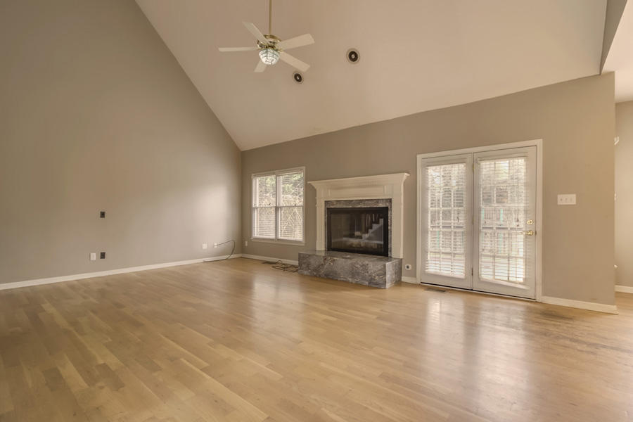 12717 Comblain Road Knoxville, TN 37934 - Photo 3 of 40 03_ComblainRoad_12717_Living01