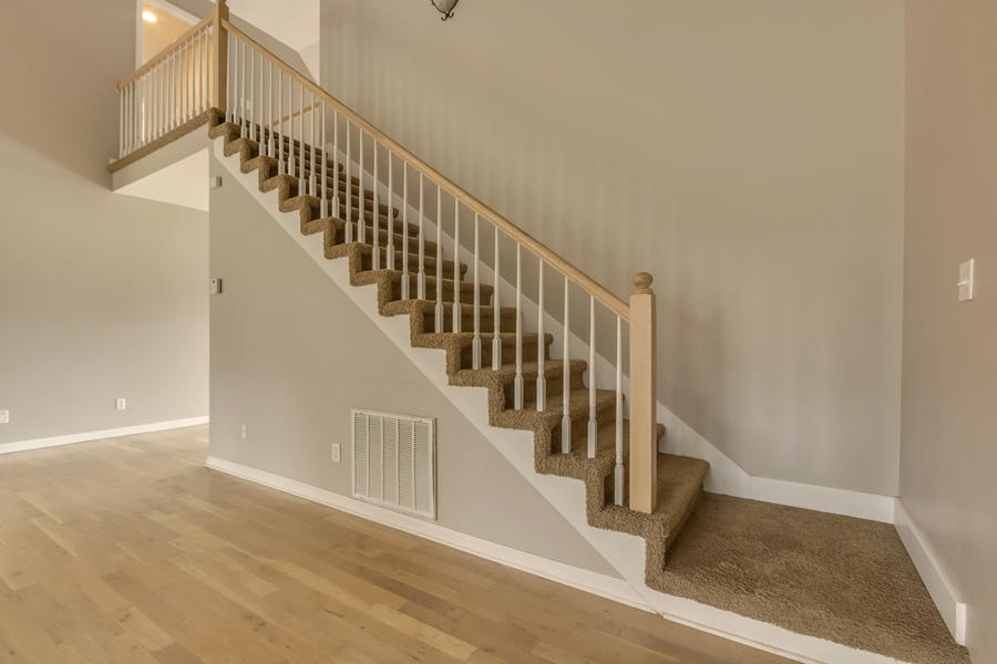 12717 Comblain Road Knoxville, TN 37934 - Photo 27 of 40 27_ComblainRoad_12717_StairsUp