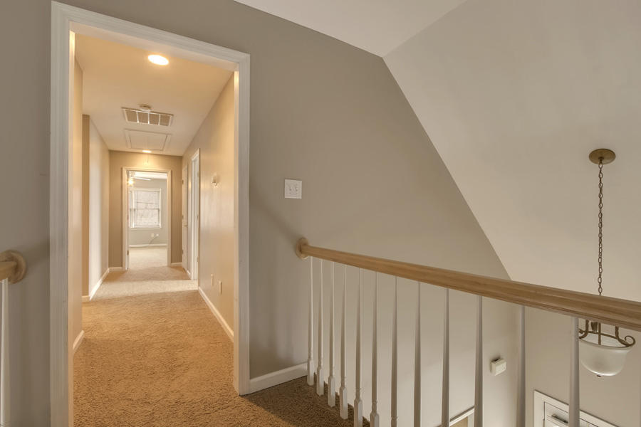 12717 Comblain Road Knoxville, TN 37934 - Photo 28 of 40 28_ComblainRoad_12717_Catwalk