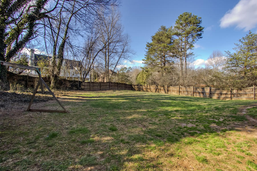 12717 Comblain Road Knoxville, TN 37934 - Photo 39 of 40 39_ComblainRoad_12717_Backyard01