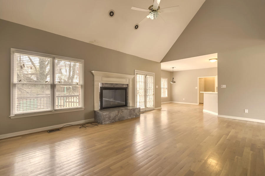 12717 Comblain Road Knoxville, TN 37934 - Photo 6 of 40 06_ComblainRoad_12717_Living04