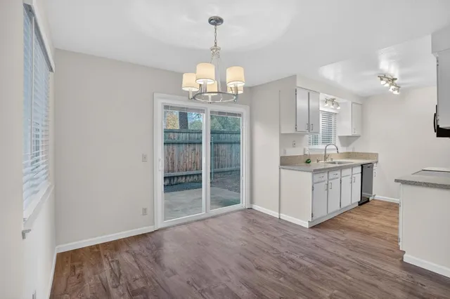 $329,900 | 5239 Lake Knoll Lane, Fair Oaks, CA 95628