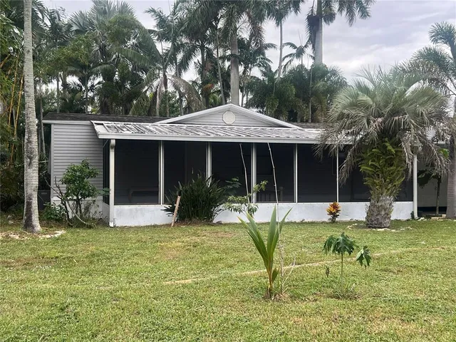 $250,000 | 2833 Southeast 18th Terrace, Okeechobee, FL 34974