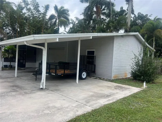 $250,000 | 2833 Southeast 18th Terrace, Okeechobee, FL 34974