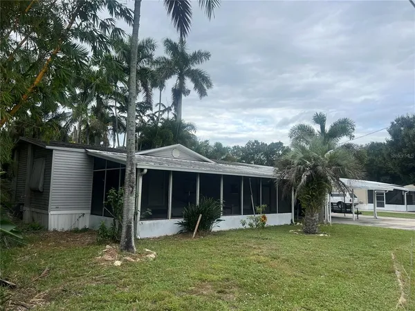 $225,000 | 2833 Southeast 18th Terrace, Okeechobee, FL 34974