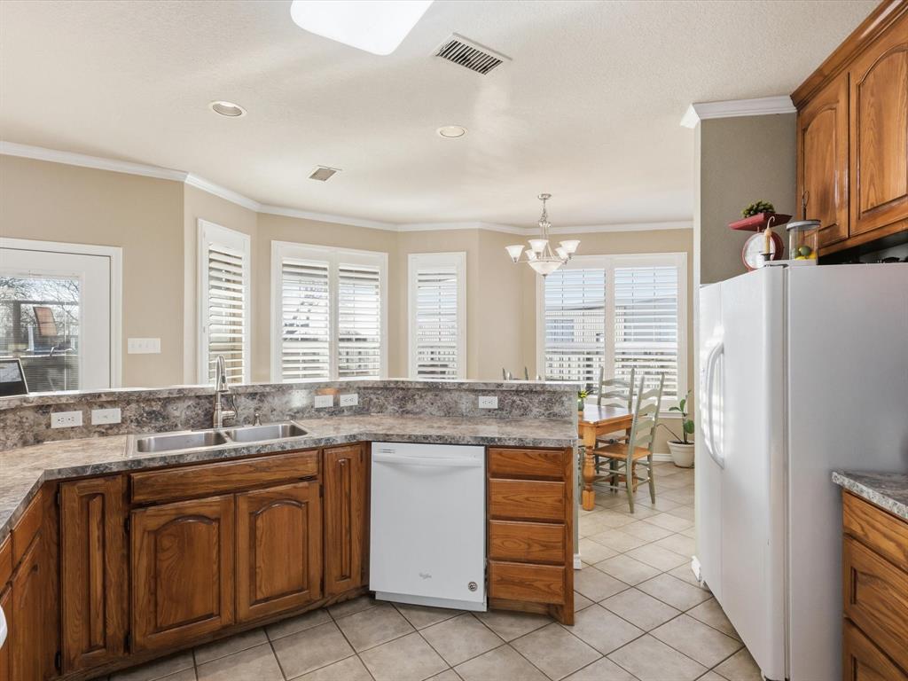 783 Christy Kay Lane Rhome, TX 76078 - Photo 9 of 31