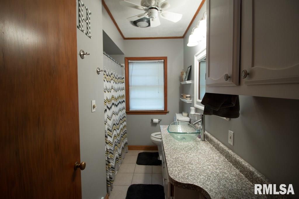 4305 Jersey Ridge Road Davenport, IA 52807 - Photo 15 of 21 Gallery Image 15