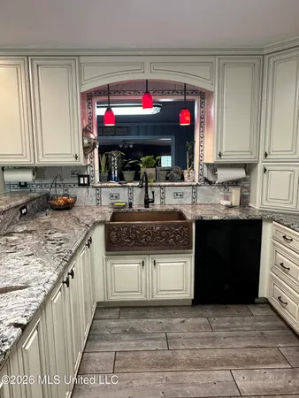 $925,000 | 1765 Nottingham Drive, Southaven, MS 38671