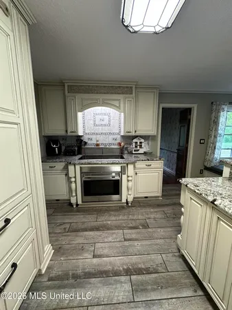 $925,000 | 1765 Nottingham Drive, Southaven, MS 38671