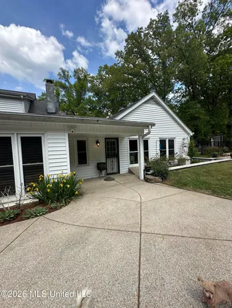 $925,000 | 1765 Nottingham Drive, Southaven, MS 38671