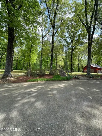 $925,000 | 1765 Nottingham Drive, Southaven, MS 38671