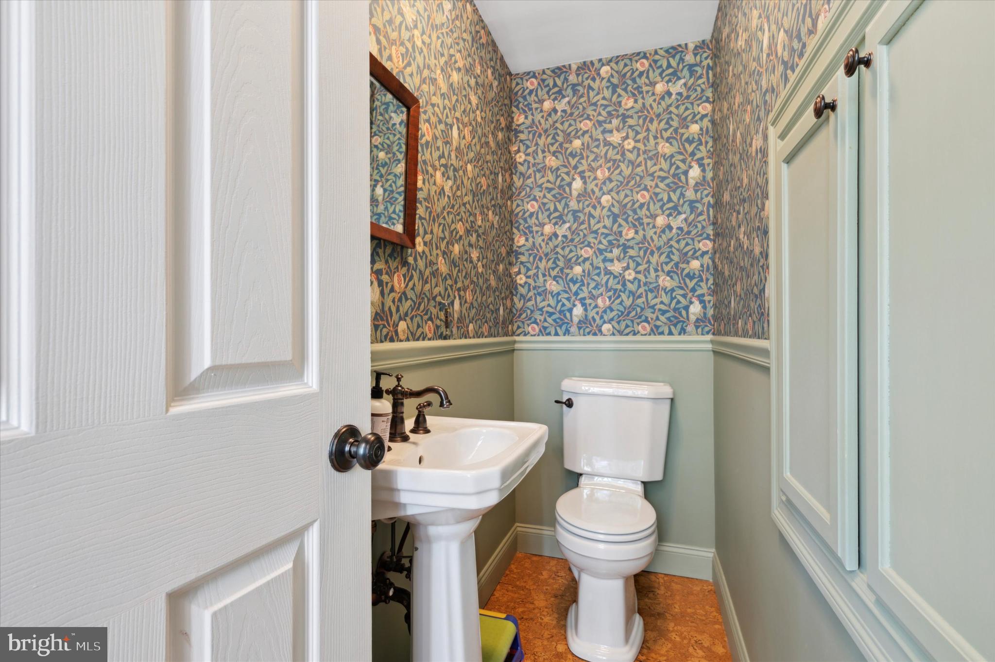 308 Pelham Road Philadelphia, PA 19119 - Photo 12 of 33 Gallery Image 12