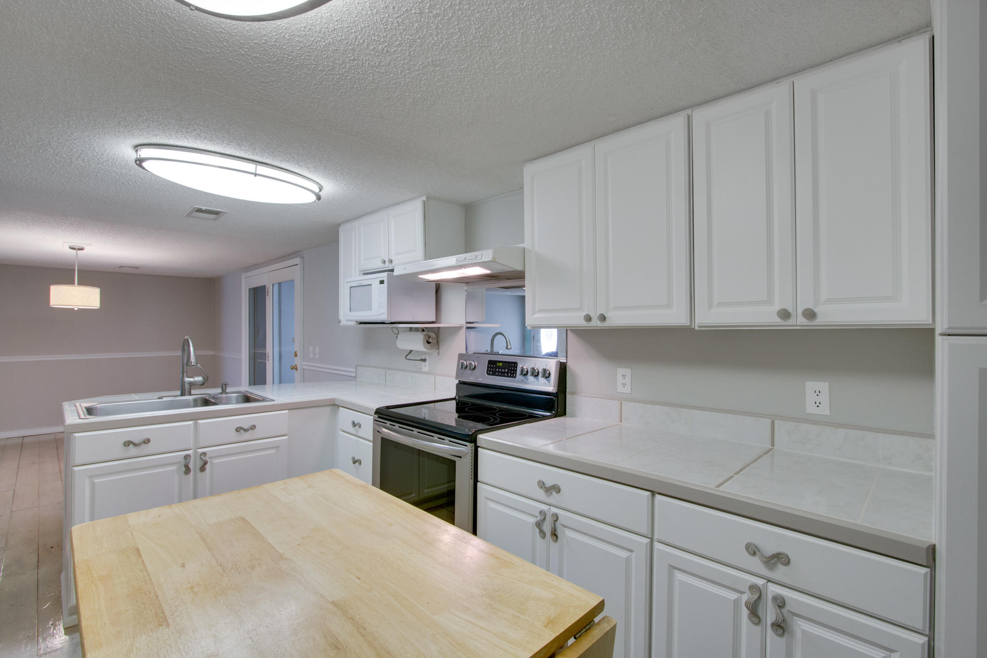 1092 Old Wiggins Road Holly Hill, SC 29059 - Photo 12 of 43 12