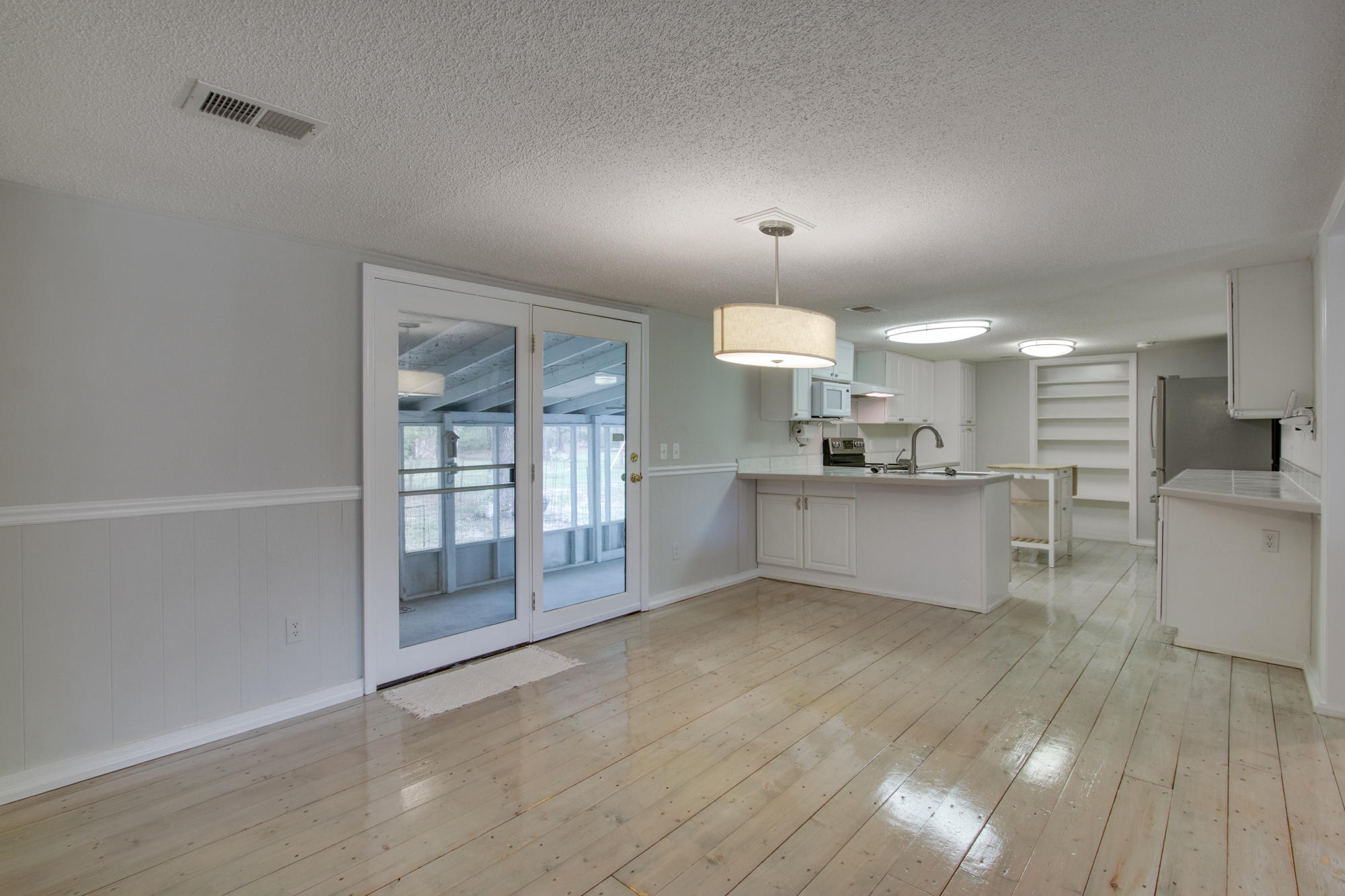 1092 Old Wiggins Road Holly Hill, SC 29059 - Photo 10 of 43 10