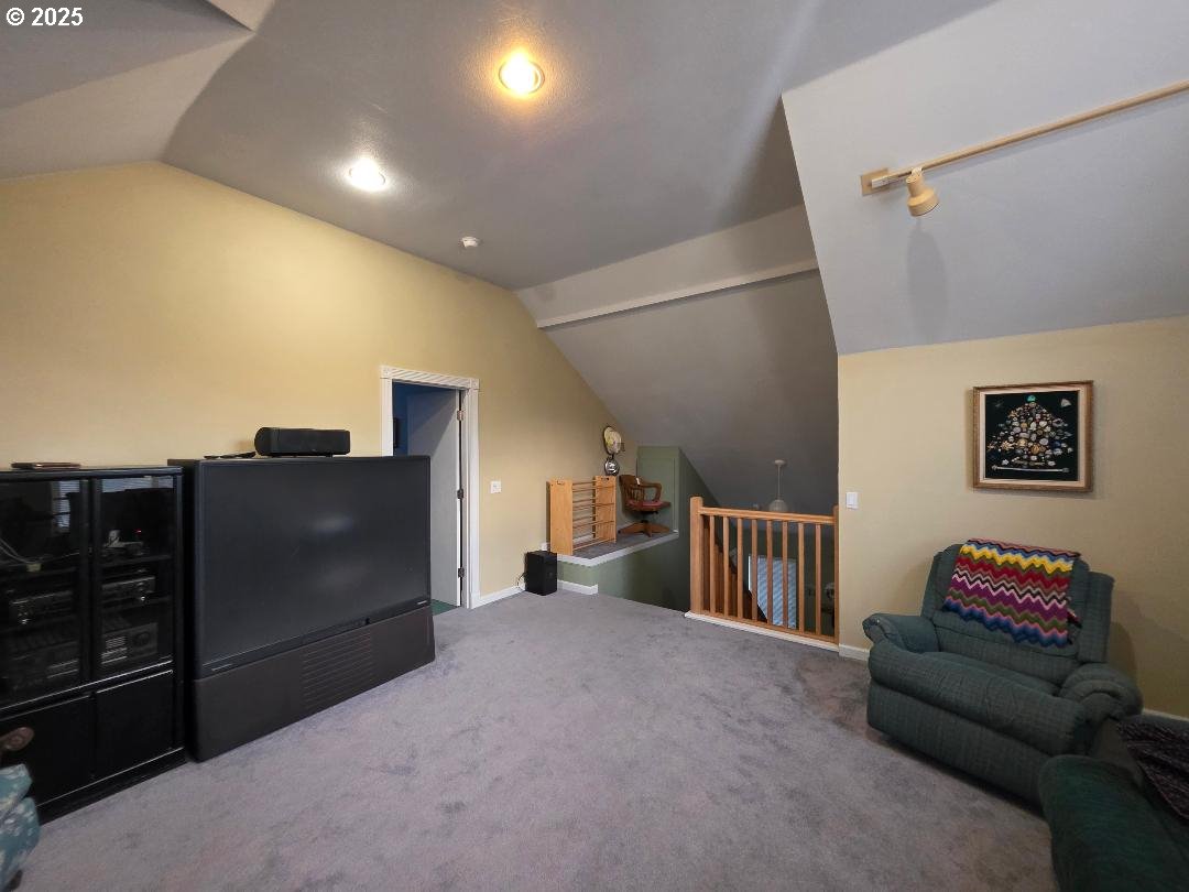 271 South Fairway Road Tygh Valley, OR 97063 - Photo 32 of 43 a view of a livingroom with furniture and staircase