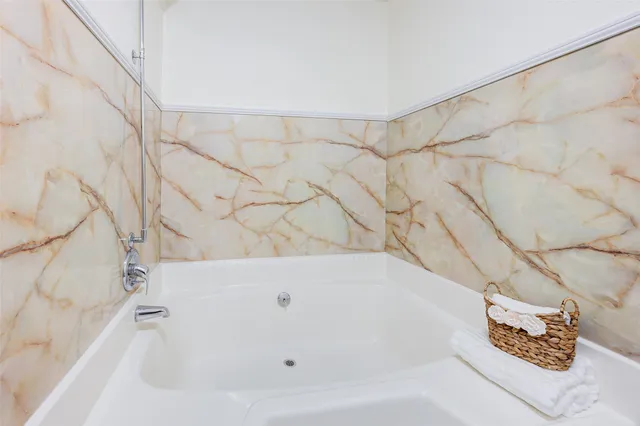 $2,100 | 630 Martin L King Street North, Liberty, TX 77575