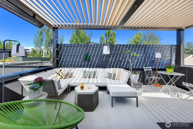 $863,000 | 1117 34th Avenue, Unit B, Seattle, WA 98122