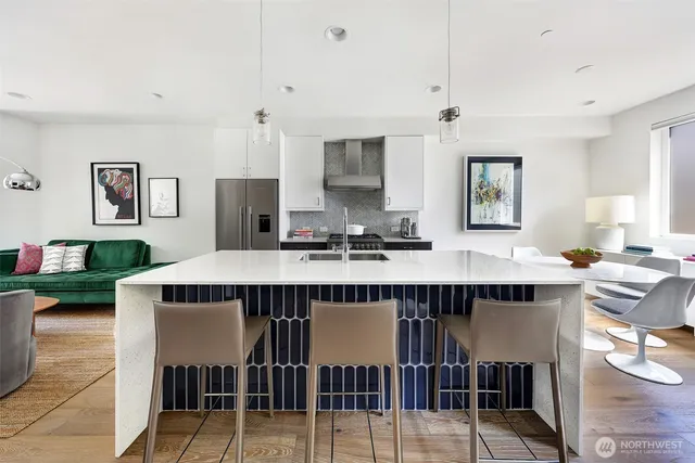 $863,000 | 1117 34th Avenue, Unit B, Seattle, WA 98122