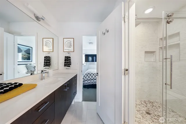 $863,000 | 1117 34th Avenue, Unit B, Seattle, WA 98122