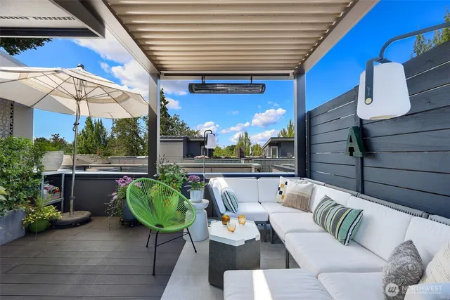 $863,000 | 1117 34th Avenue, Unit B, Seattle, WA 98122