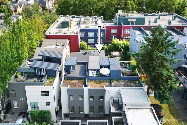 $863,000 | 1117 34th Avenue, Unit B, Seattle, WA 98122