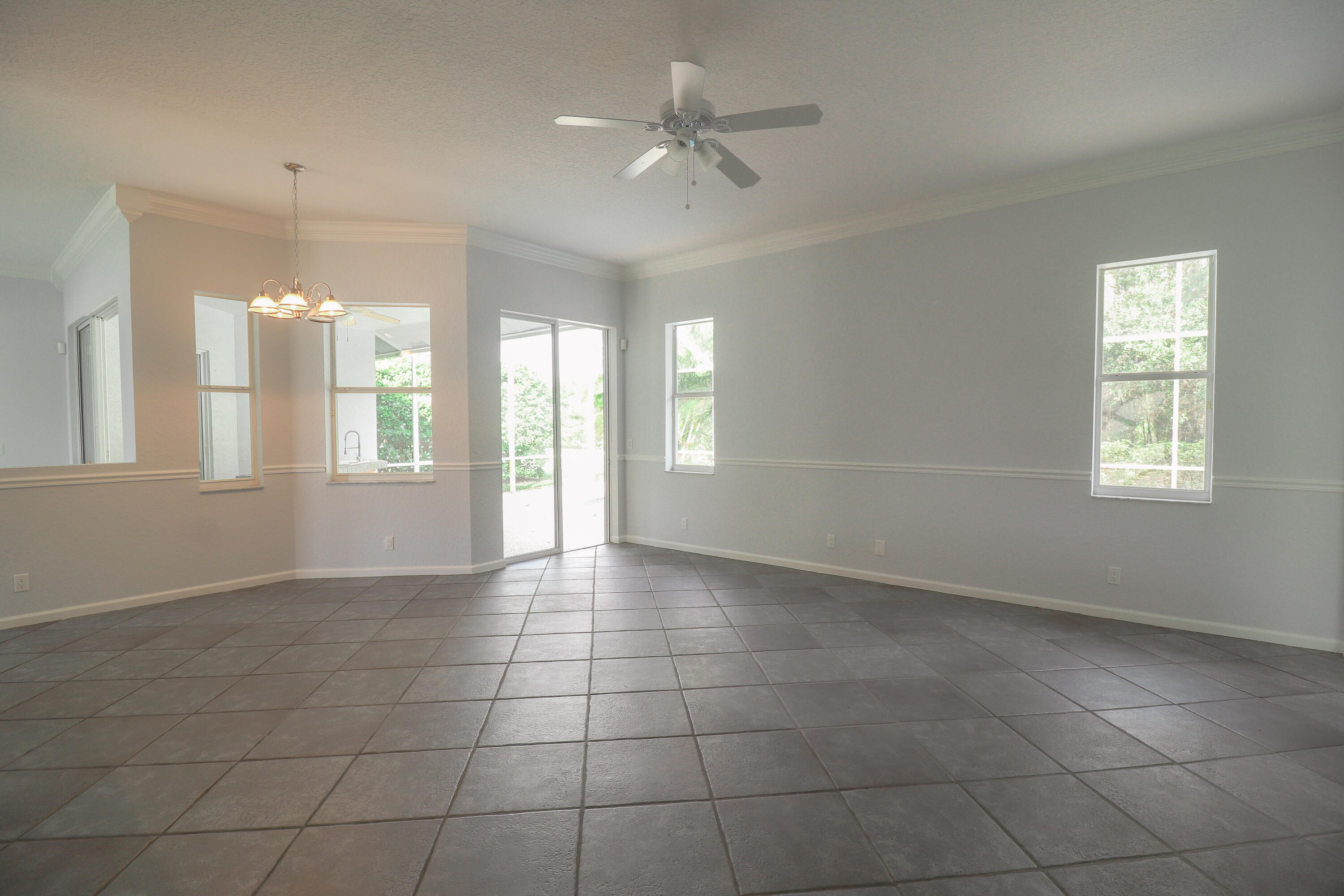 471 Southeast Pine Road Port St. Lucie, FL 34984 - Photo 23 of 40 IMG_3647