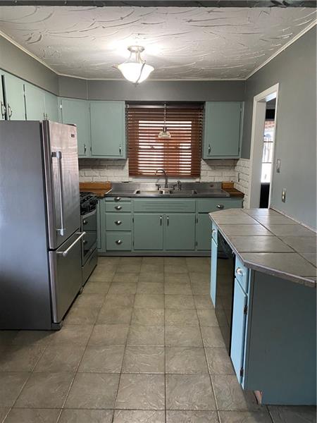 1021 Old Princeton Road New Castle, PA 16101 - Photo 3 of 24 Gallery Image 3