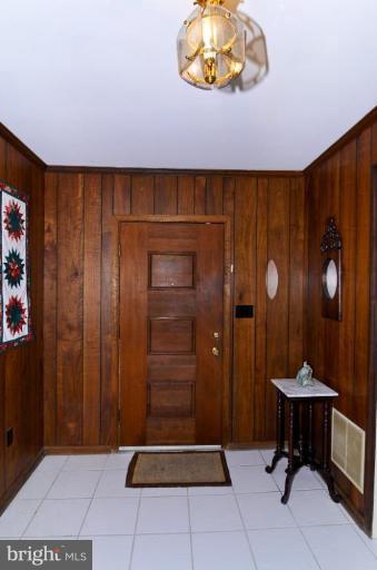 Entrance / Foyer