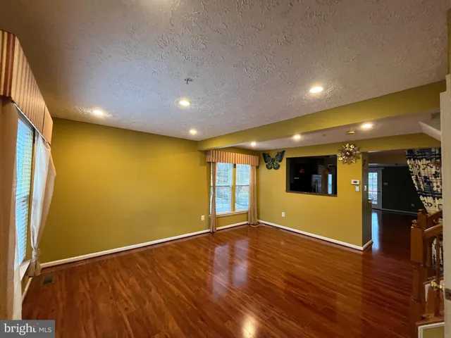 $2,500 | 283 Point To Point Square, Bel Air, MD 21015