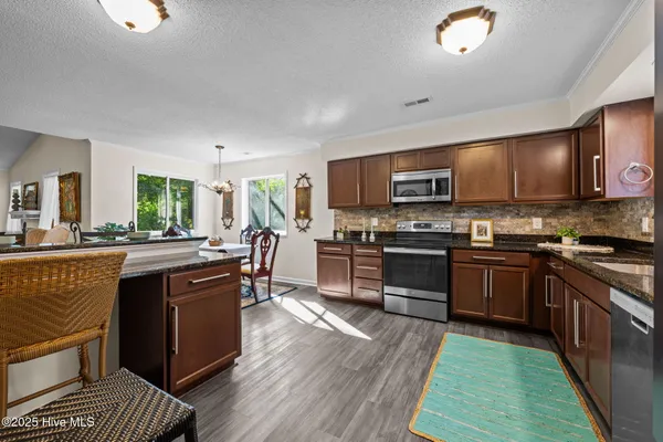 $399,000 | 106 Pilot Place, New Bern, NC 28562