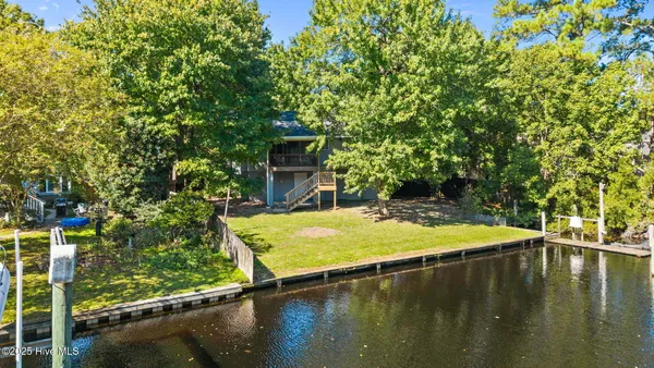 $399,000 | 106 Pilot Place, New Bern, NC 28562