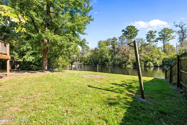 $399,000 | 106 Pilot Place, New Bern, NC 28562