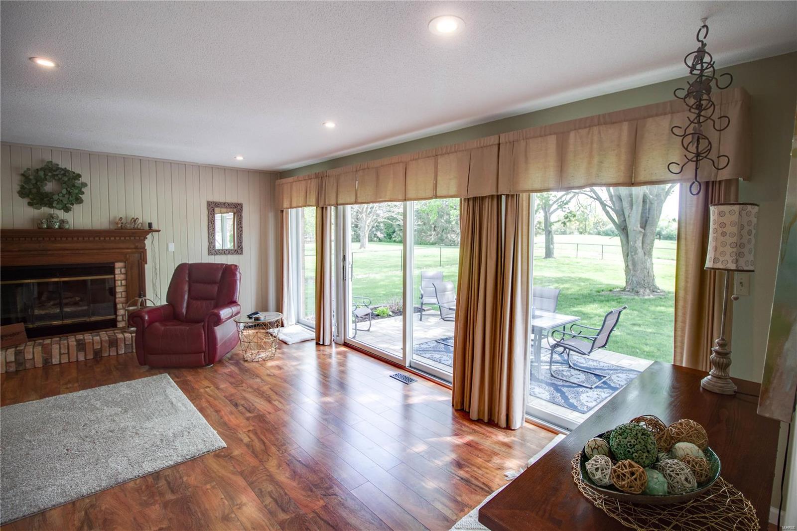 7924 Wolf Road Alton, IL 62002 - Photo 18 of 79