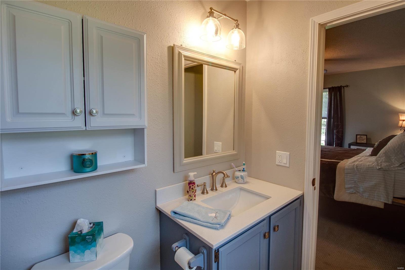 7924 Wolf Road Alton, IL 62002 - Photo 33 of 79