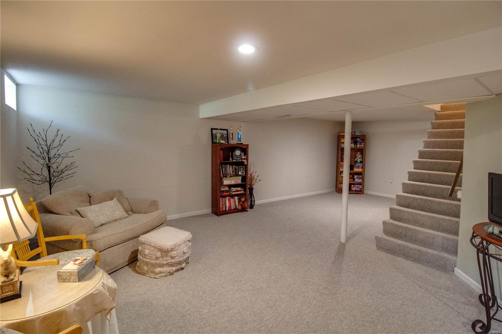 7924 Wolf Road Alton, IL 62002 - Photo 35 of 79