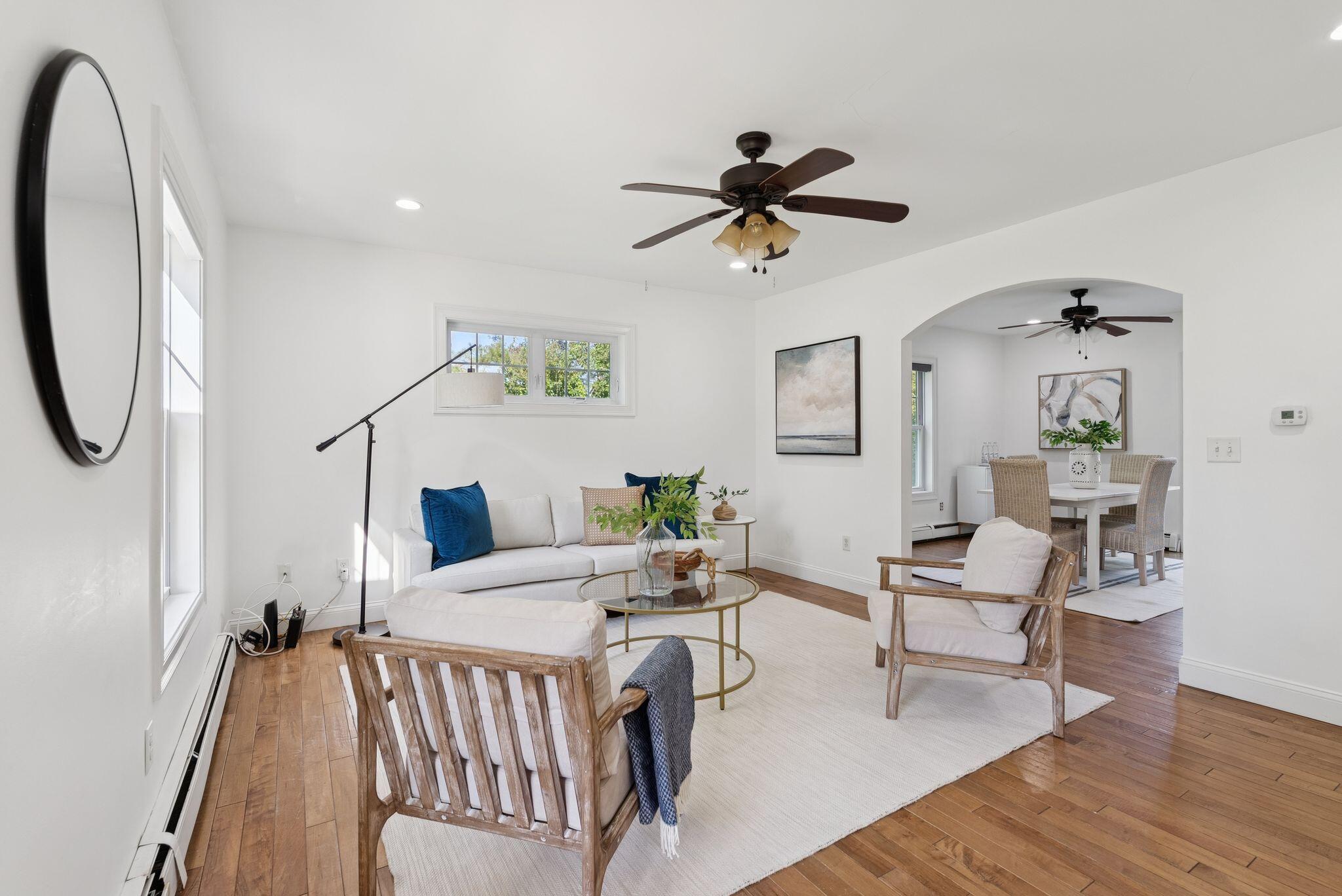 87 Wells Road Cape Elizabeth, ME 04107 - Photo 4 of 20 Living Room