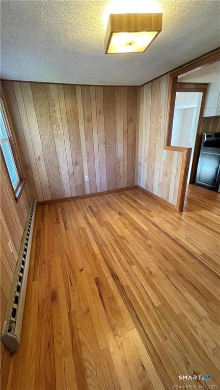 36 Pleasant Street Groton, CT 06340 - Photo 18 of 22 Dining Area