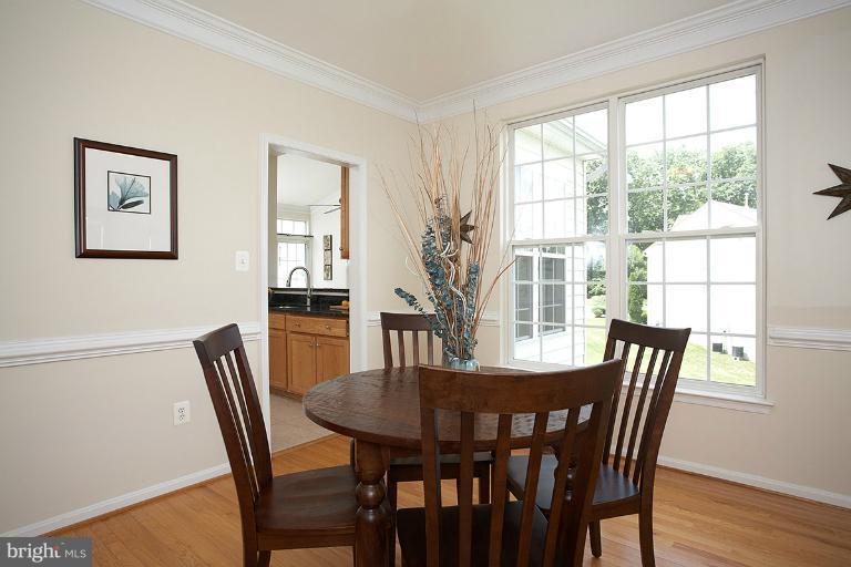 2203 Manor Spring Terrace Silver Spring, MD 20906 - Photo 25 of 30 Dining Room